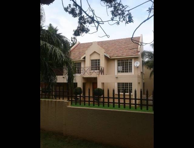 3 BEDROOM HOUSE TO LET IN SAFARI GARDENS